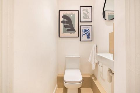 22a Adamson Road, London, NW3 3HR