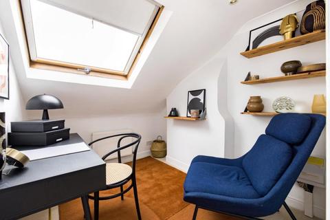 22a Adamson Road, London, NW3 3HR