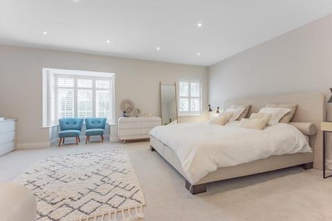 142 Chobham Road, Ascot, SL5 0HU