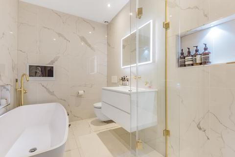 142 Chobham Road, Ascot, SL5 0HU