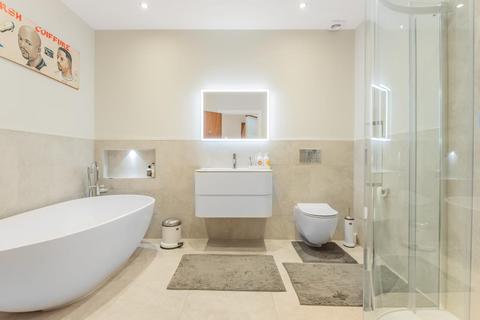 142 Chobham Road, Ascot, SL5 0HU