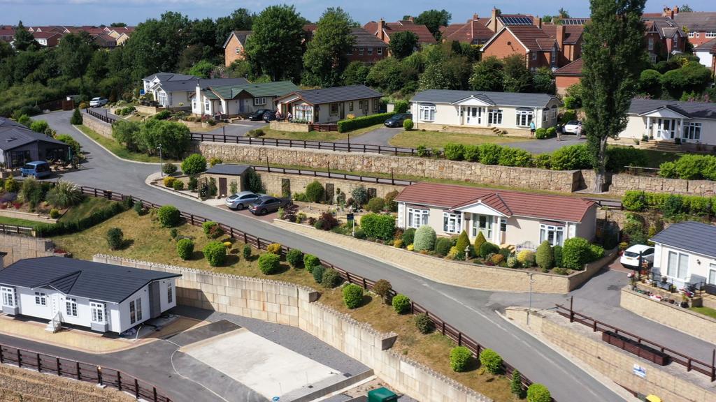 Yarm, North Yorkshire, TS15 2 bed park home for sale £185,000