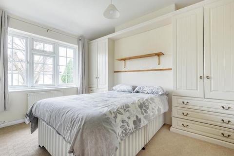 33 Sutherland Avenue, Sunbury-on-thames, TW16 6LL