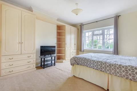 33 Sutherland Avenue, Sunbury-on-thames, TW16 6LL