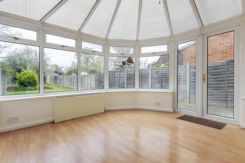 33 Sutherland Avenue, Sunbury-on-thames, TW16 6LL