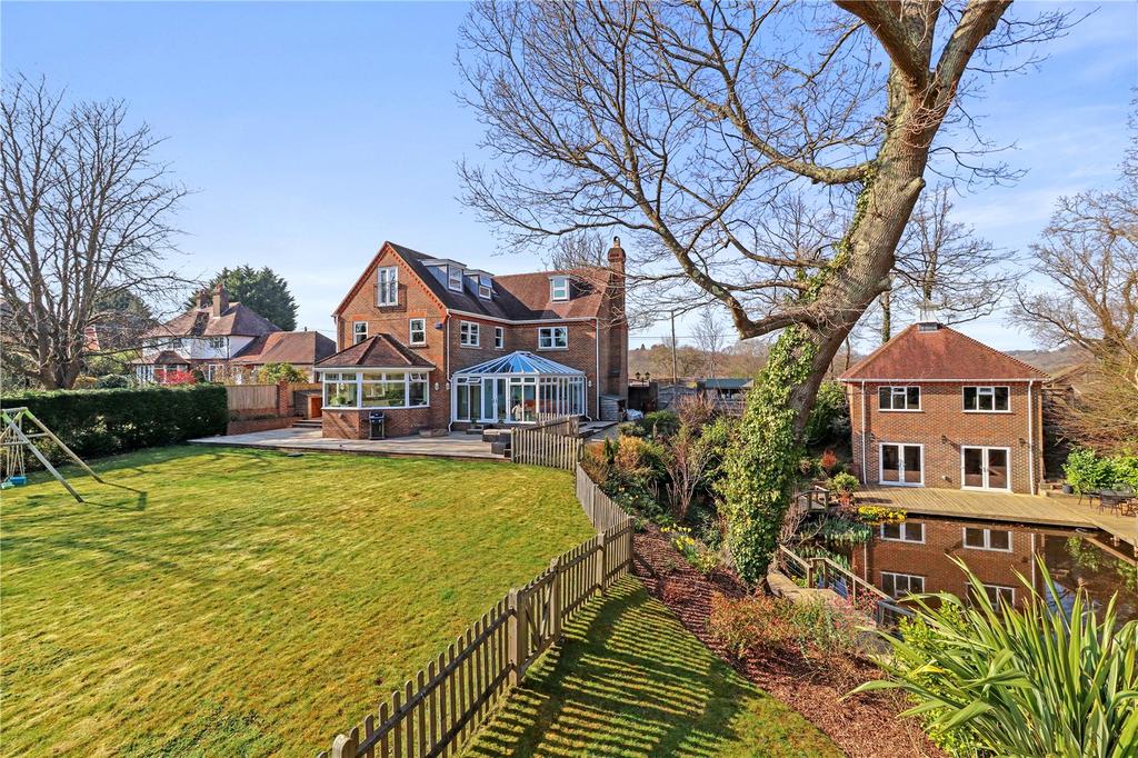 Wellbrook Hill, Wellbrook, Mayfield, East Sussex, TN20 6 bed detached