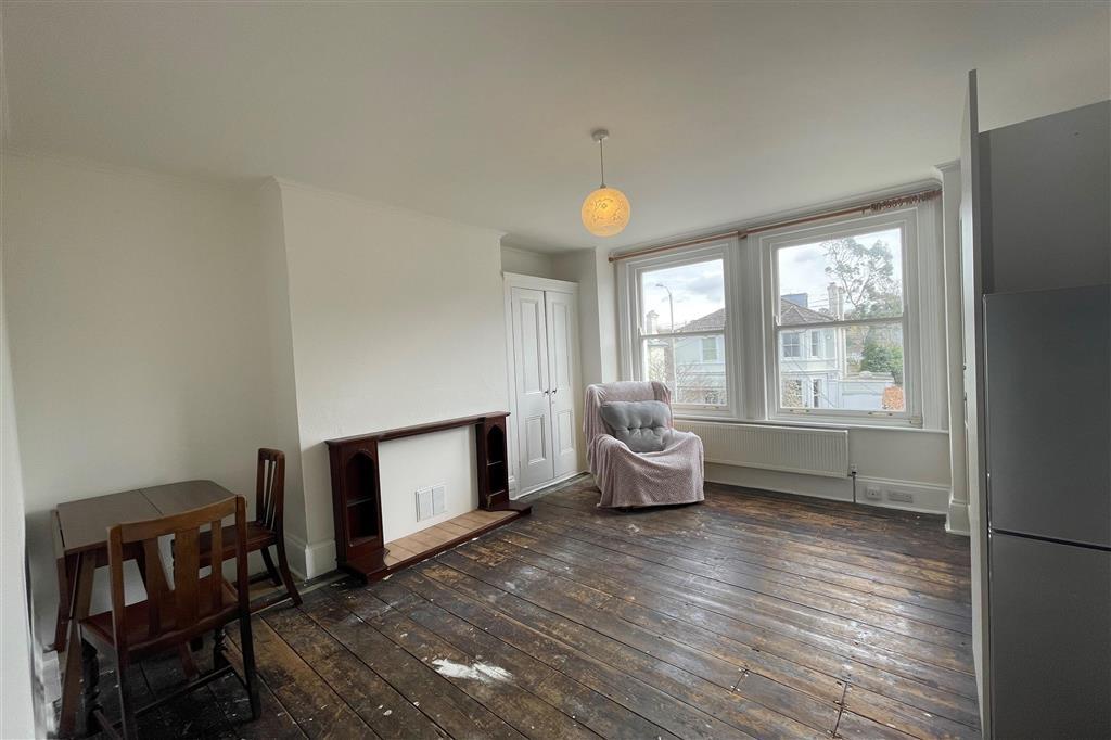 St. James Road, Tunbridge Wells, Kent 1 bed flat £185,000