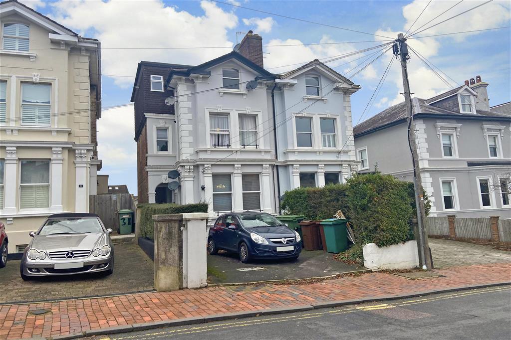 St. James Road, Tunbridge Wells, Kent 1 bed flat £185,000