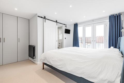 7 Mina Road, London, SW19 3AU