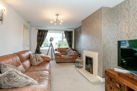 3 bedroom semi-detached house for sale - Fairways Close, Harrogate, HG2