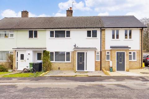 2 Fallowfield Walk, Hemel Hempstead, HP1 3NZ