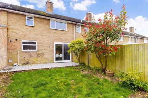2 Fallowfield Walk, Hemel Hempstead, HP1 3NZ