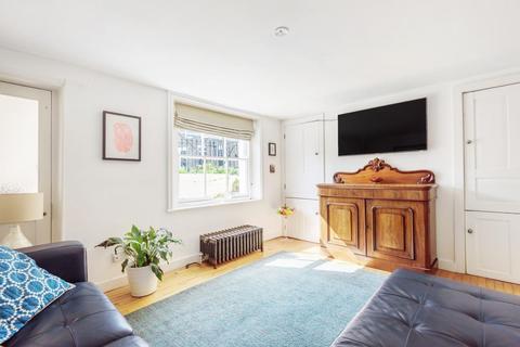 49 Walcot Square, London, SE11 4UB