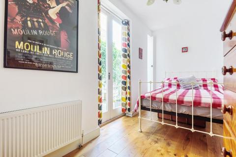 49 Walcot Square, London, SE11 4UB