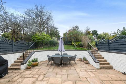 56 Brownspring Drive, London, SE9 3JX