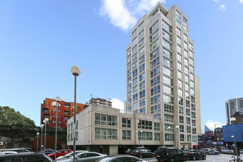 3 bedroom apartment for sale, Metro Central Heights, 119 Newington Causeway, London, SE1
