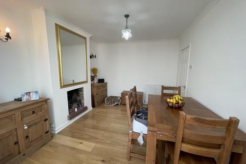 54 Dryden Close, Ilford, IG6 3EA