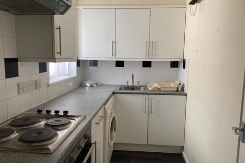 Studio to rent, Cygnus Gardens, Dibden, Southampton, SO45 5UH