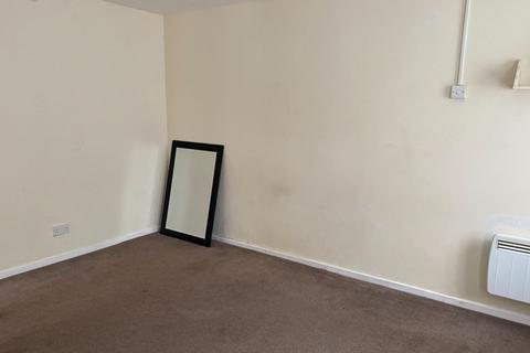 Studio to rent, Cygnus Gardens, Dibden, Southampton, SO45 5UH