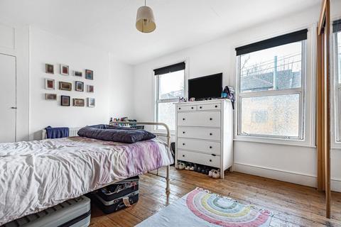 19 Algernon Road, London, SE13 7AT