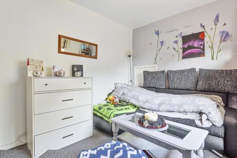 1 bedroom flat for sale, Fairfield West, Kingston upon Thames