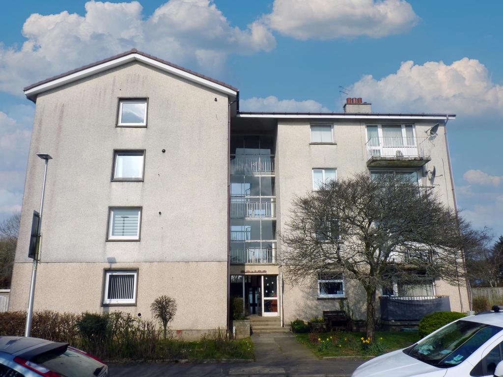 Quebec Drive, East Kilbride G75 1 bed ground floor flat £55,000
