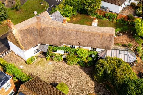 4 bedroom detached house for sale, Sutton Street, Flore, Northampton, Northamptonshire, NN7