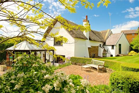 4 bedroom detached house for sale, Sutton Street, Flore, Northampton, Northamptonshire, NN7