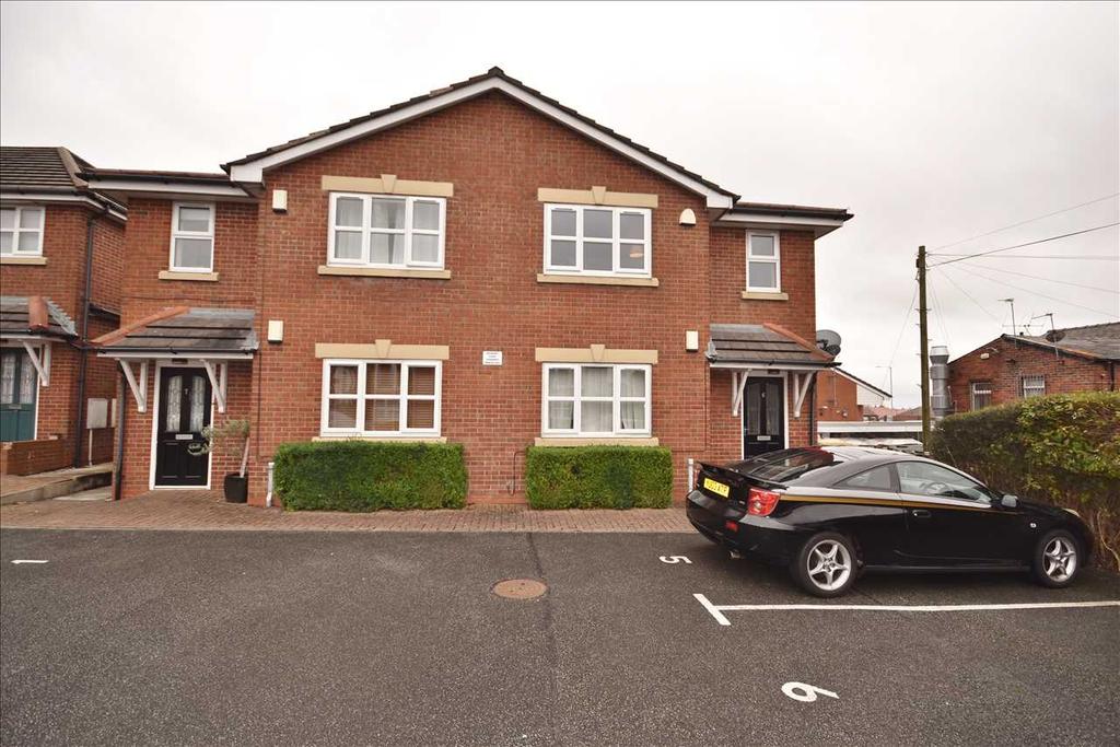 Mulberry Court, Horwich, Bolton 2 bed flat £85,000