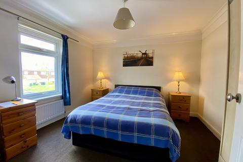 30 Ash Close, Eastbourne, BN22 0UR