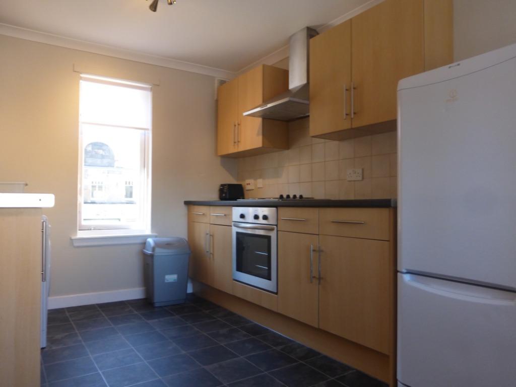 Upper Craigs, Stirling Town, Stirling, FK8 3 bed flat £1,350 pcm (£