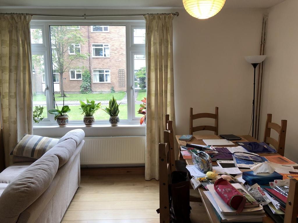 Cambridge Letting Agents Dining Room