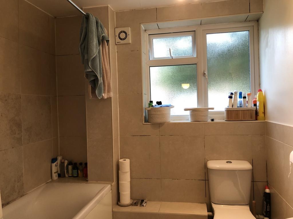 Cambridge Letting Agents Bathroom