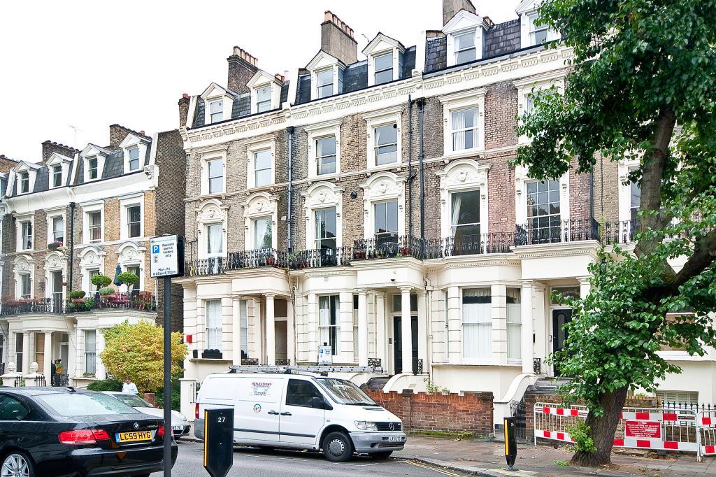 Sutherland Avenue, Maida Vale, W9 4 bed flat for sale £850,000