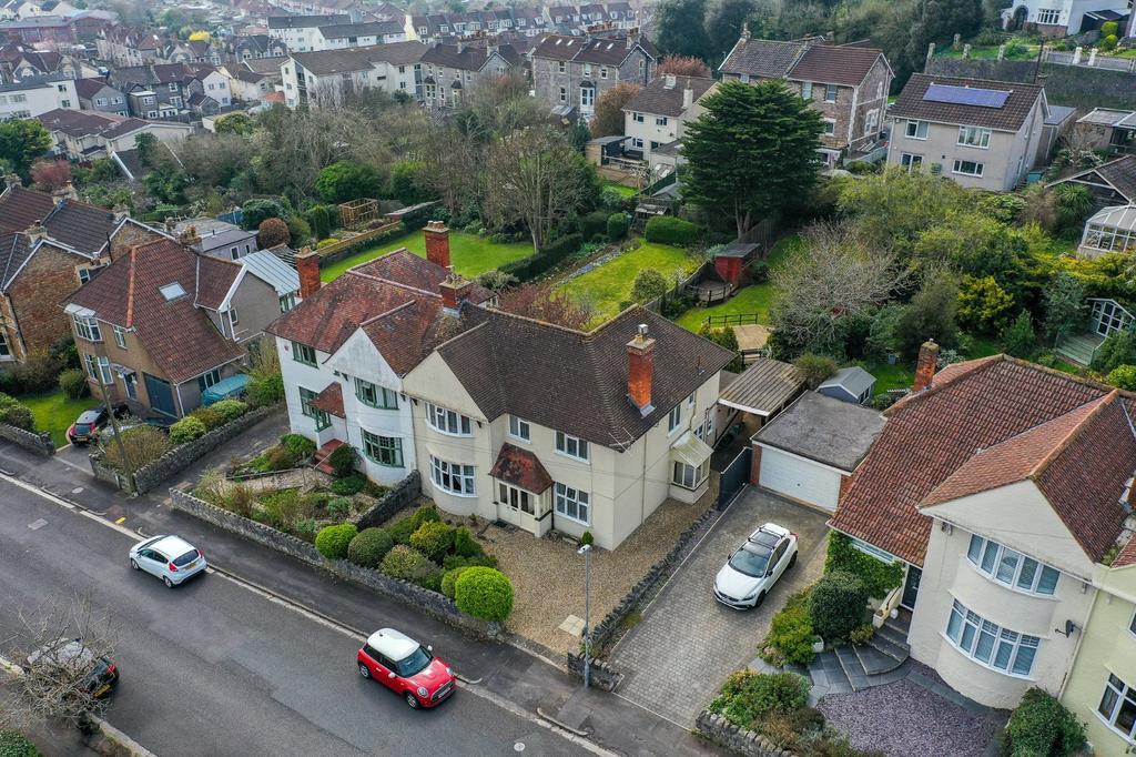 Gardens, WestonsuperMare... 4 bed semidetached house £425,000