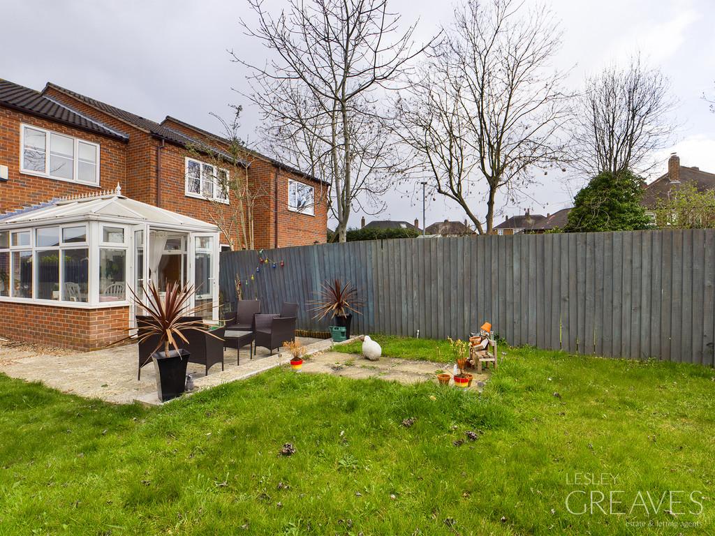 Redland Grove, Carlton, Nottingham 2 bed townhouse £190,000