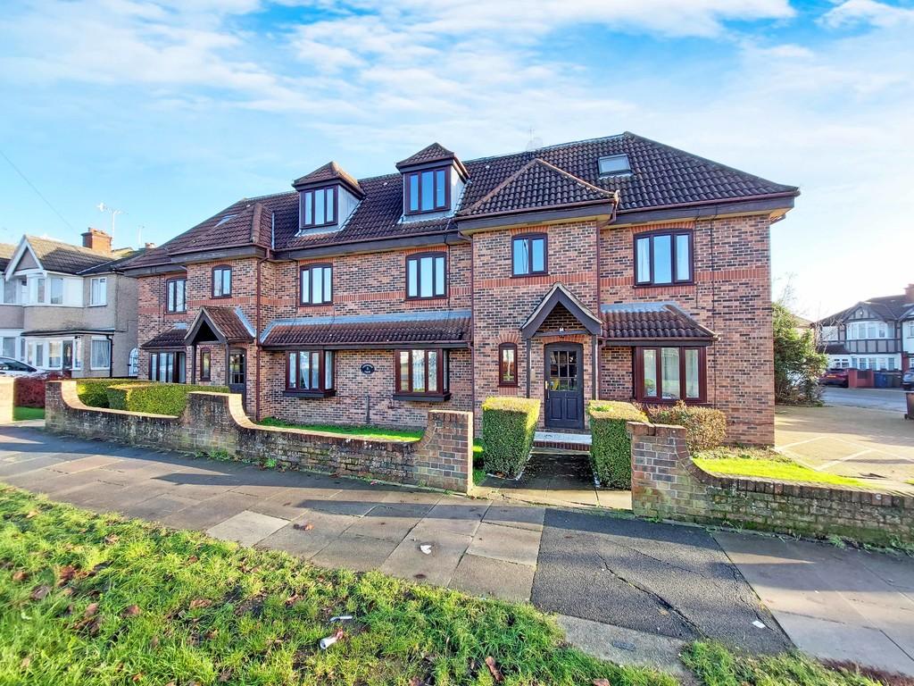 Kings Road, Harrow HA2 1 bed apartment for sale £267,500