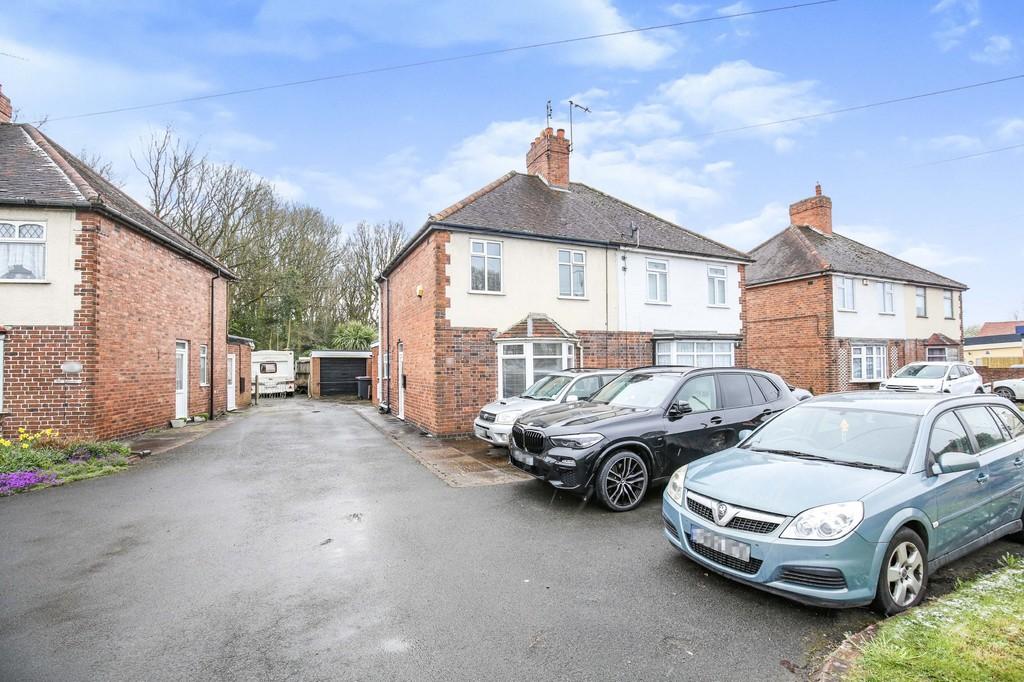 Watling Street, Grendon 3 bed semidetached house £240,000