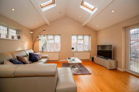 4 Davall Close, Ramsey, Harwich, CO12 5EZ