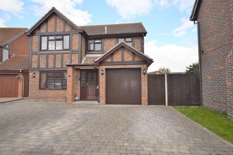 4 Davall Close, Ramsey, Harwich, CO12 5EZ