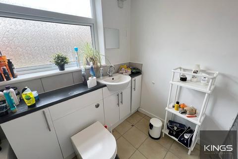 4 bedroom terraced house to rent, Pretoria Road, Southsea