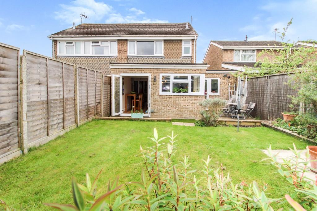 Deansfield, Cricklade 3 bed semi-detached house - £350,000