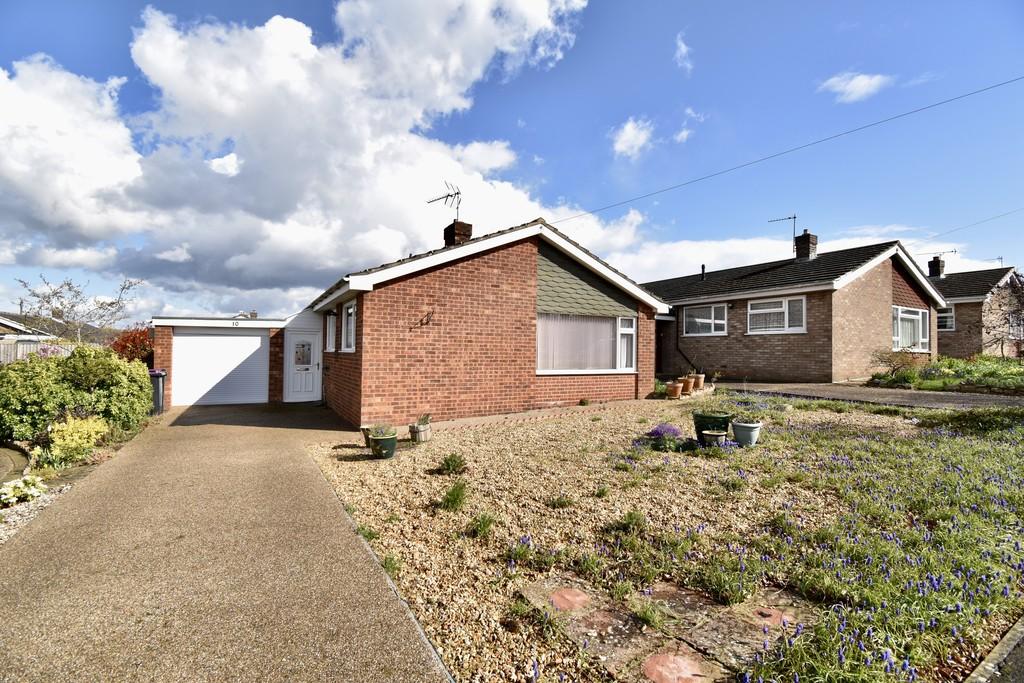 Sutton Close, Washingborough, Lincoln 2 bed detached bungalow £220,000