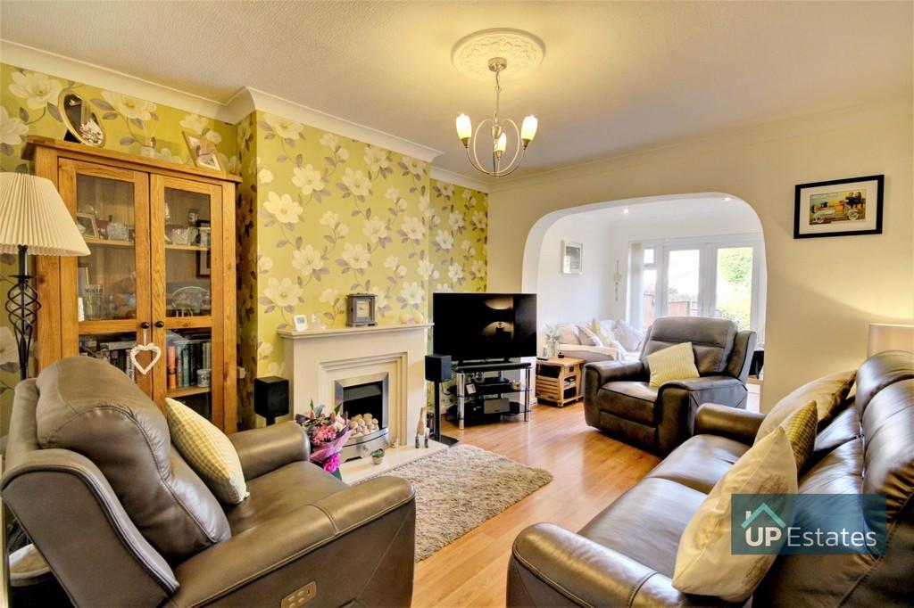 Clipstone Road, Coventry 3 bed semidetached house £340,000