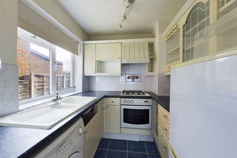 1 bedroom apartment to rent, Chantry Road, Chertsey, Surrey, KT16