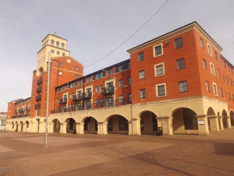 Market Square, Wolverhampton, WV1 1 bed flat £105,000
