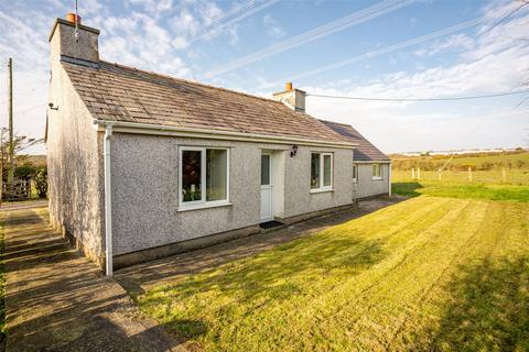 3 bedroom detached house for sale, Rhosybol, Amlwch, Sir Ynys Mon, LL68