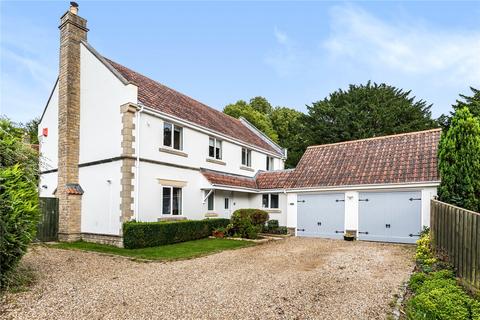 5 bedroom detached house for sale - Lyall Close, Blunsdon, Wiltshire, SN25