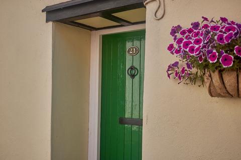 3 bedroom terraced house for sale, High Street, Ide