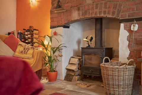 3 bedroom terraced house for sale, High Street, Ide